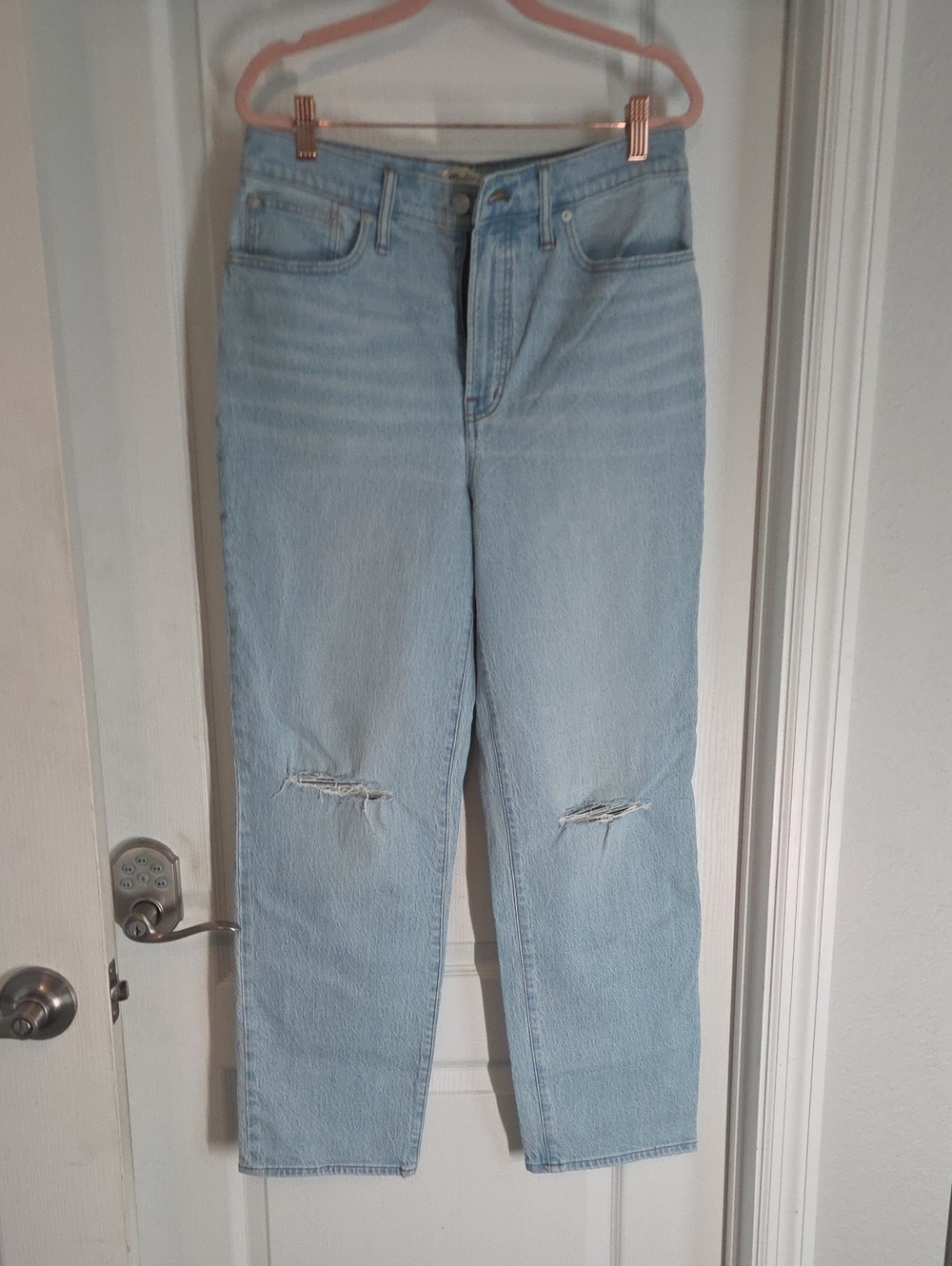 Madewell Perfeft Vintage Light Blue Straight-Leg Distressed Jeans